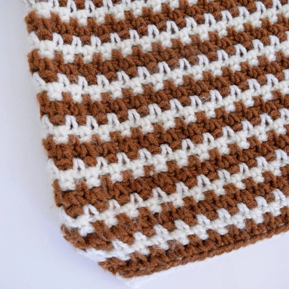 Homemade HANDKNIT Turtleneck Cowl Neck Tunic Vest Cream and Brown Woman's - Picture 8 of 11